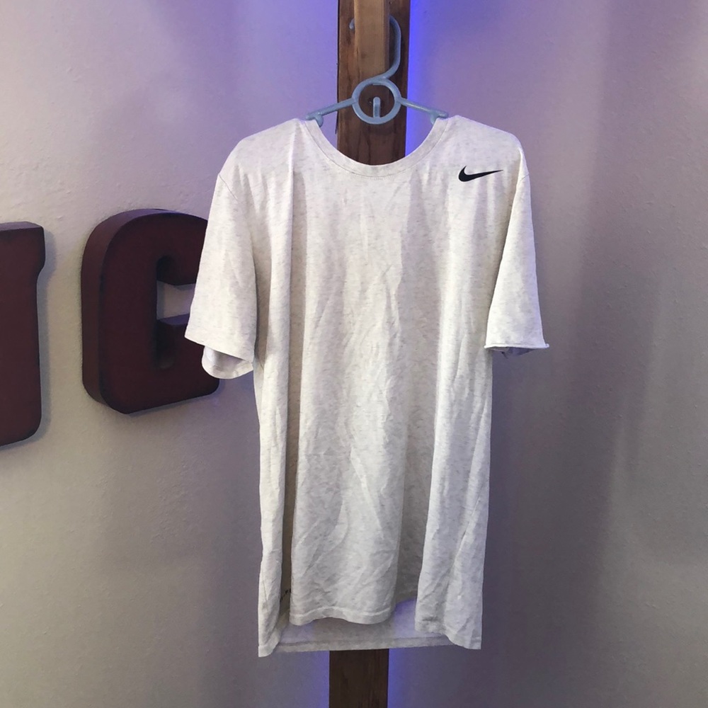 ~RVCA~(large) ~NIKE~(medium) ~MAVERICK~(medium)
